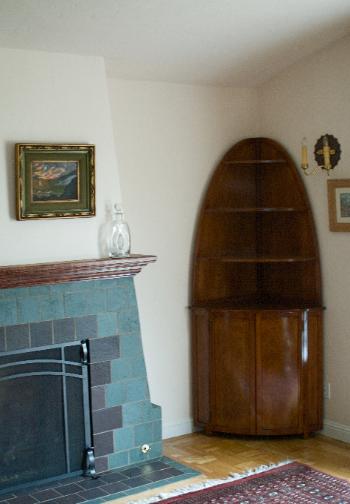 corner cabinet I